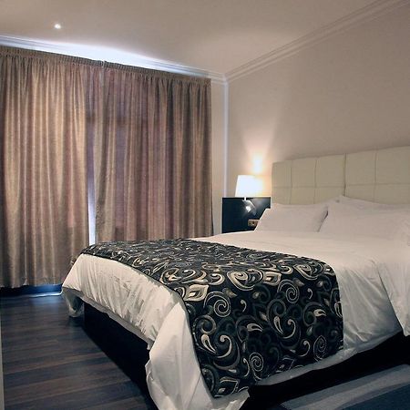 Avent Verahotel Екстер'єр фото