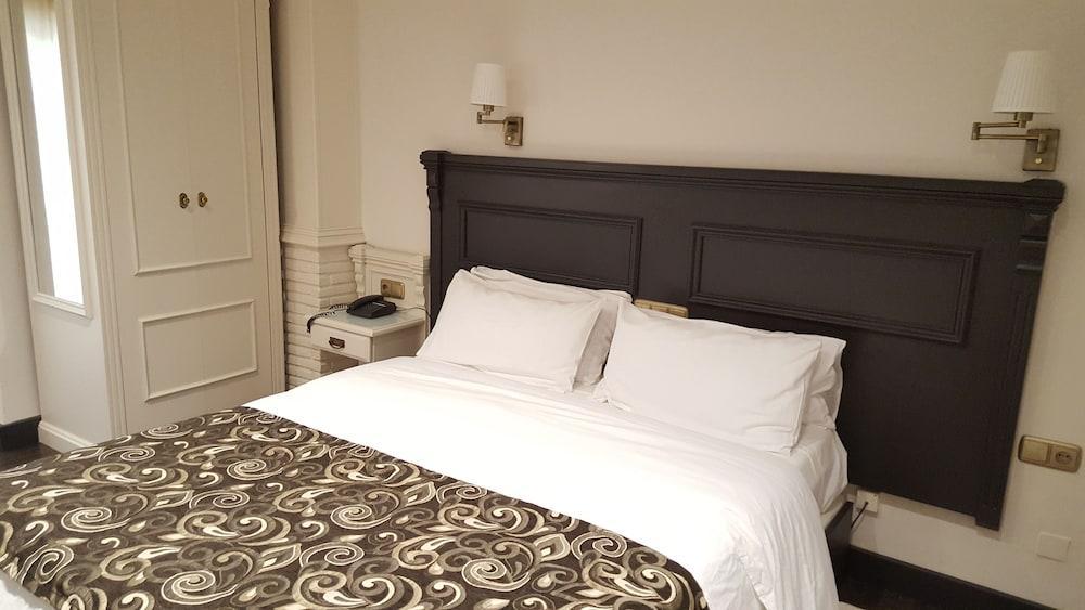 Avent Verahotel Екстер'єр фото