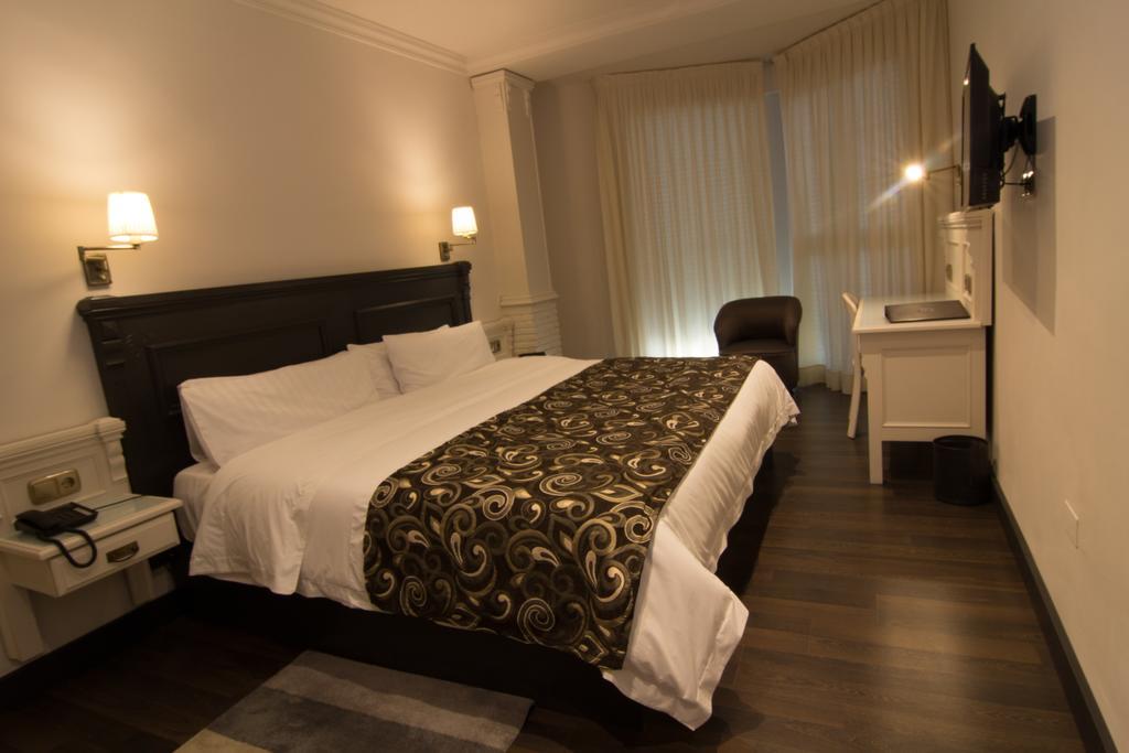 Avent Verahotel Екстер'єр фото