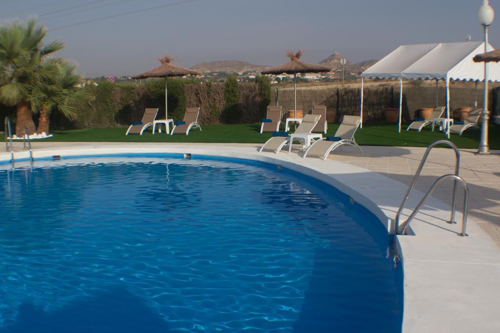 Avent Verahotel Екстер'єр фото