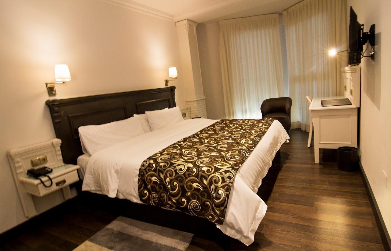 Avent Verahotel Екстер'єр фото