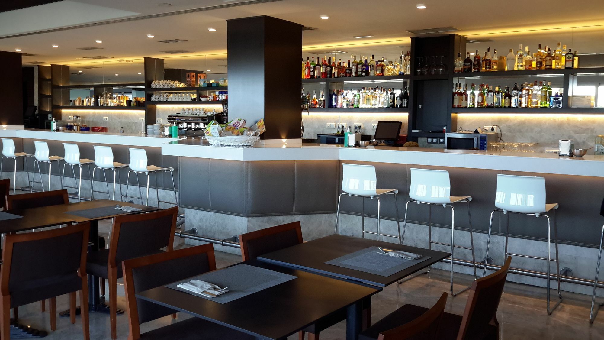 Avent Verahotel Екстер'єр фото